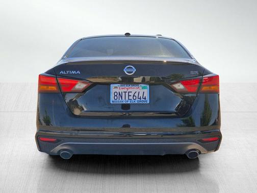 2020 Nissan Altima SR FWD