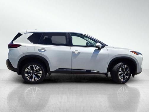 Pearl White Tricoat 2023 Nissan Rogue SV