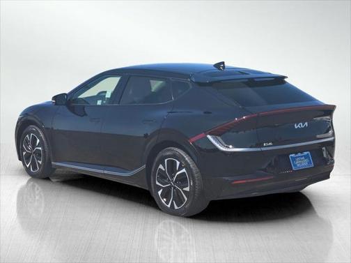 2022 Kia EV6 Wind