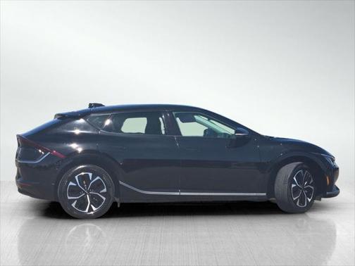 2022 Kia EV6 Wind