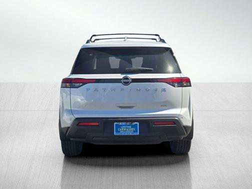 2025 Nissan Pathfinder SV 4WD