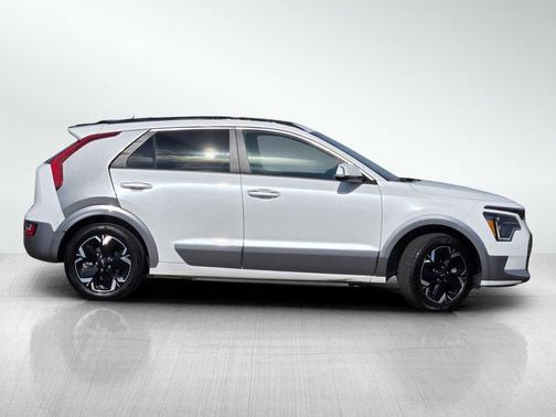 2023 Kia Niro EV Wave