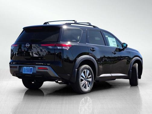 Super Black 2026 Nissan Pathfinder SL