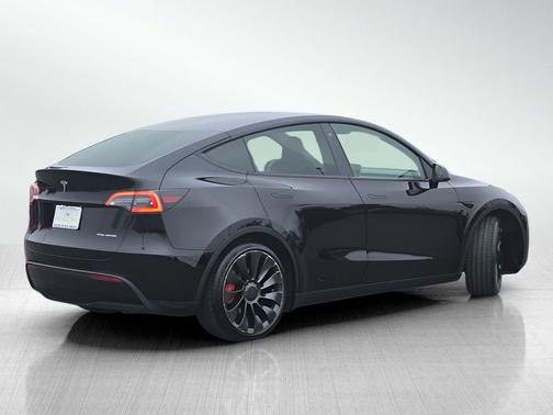 2023 Tesla Model Y Performance Dual Motor All-Wheel Drive