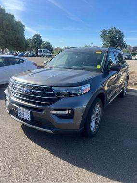 Magnetic Metallic 2020 Ford Explorer XLT