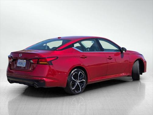 2024 Nissan Altima SR FWD