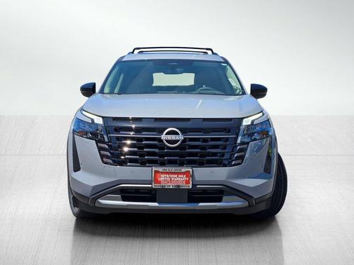 Boulder Gray Pearl 2026 Nissan Pathfinder Platinum