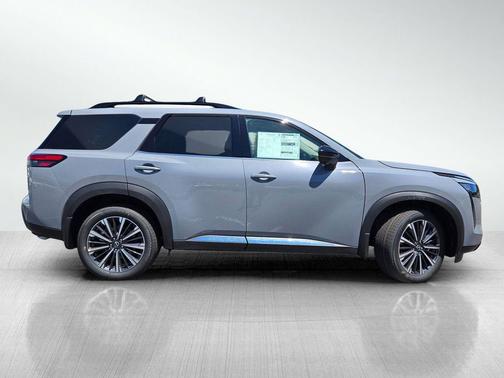 Boulder Gray Pearl 2026 Nissan Pathfinder Platinum