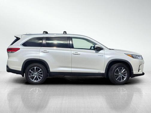 2019 Toyota Highlander Hybrid XLE