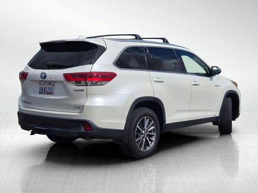 2019 Toyota Highlander Hybrid XLE