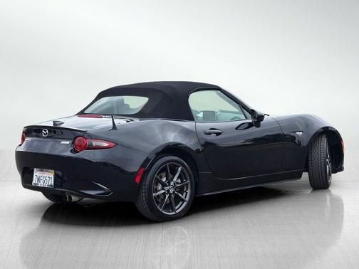 2016 Mazda MX-5 Miata Club