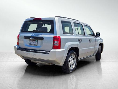 Bright Silver Metallic Clearcoat 2010 Jeep Patriot Sport