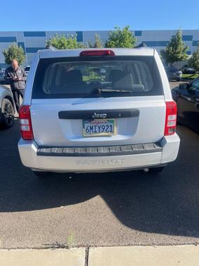 Bright Silver Metallic Clearcoat 2010 Jeep Patriot Sport