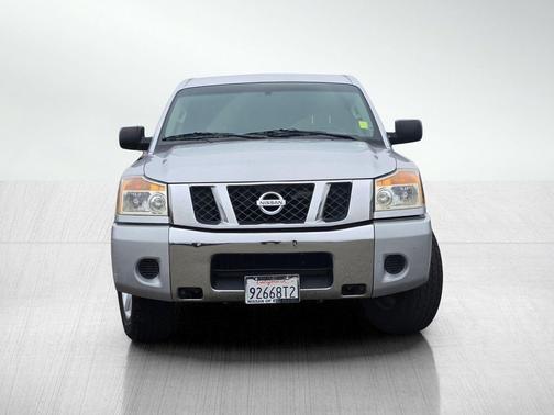 2012 Nissan Titan SV