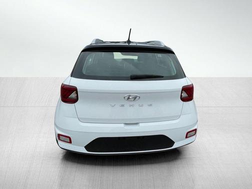 2024 Hyundai VENUE Limited