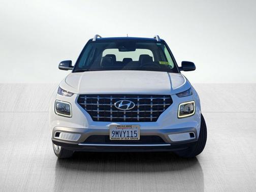 2024 Hyundai VENUE Limited