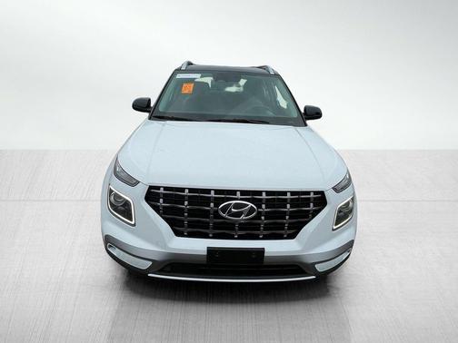 2024 Hyundai VENUE Limited