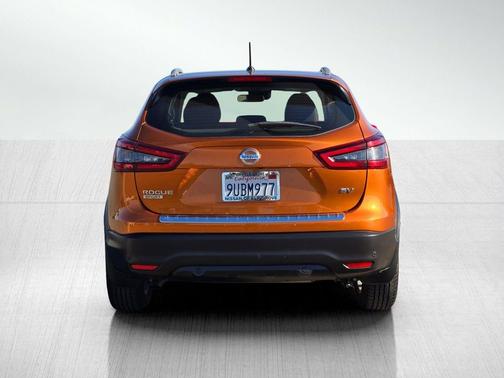 2022 Nissan Rogue Sport SV