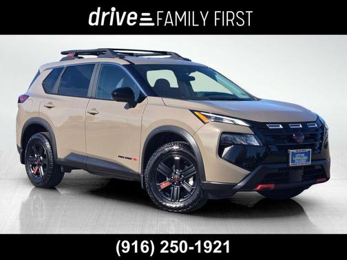 2025 Nissan Rogue Rock Creek