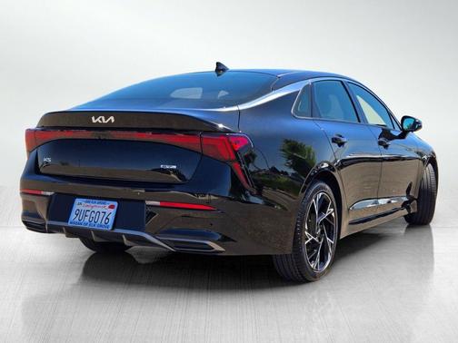 Aurora Black Pearl 2025 Kia K5 GT-Line