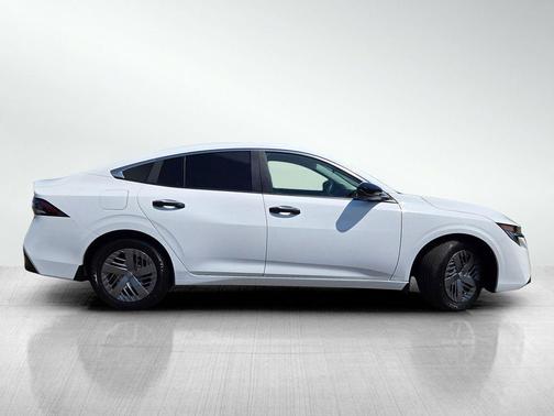 Fresh Powder 2026 Nissan Sentra S