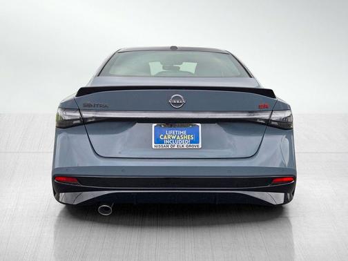 Atlantic Gray/Super Black 2026 Nissan Sentra SR