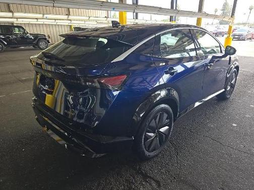Deep Ocean Blue Pearl/Black Diamond Pearl 2024 Nissan ARIYA EVOLVE+