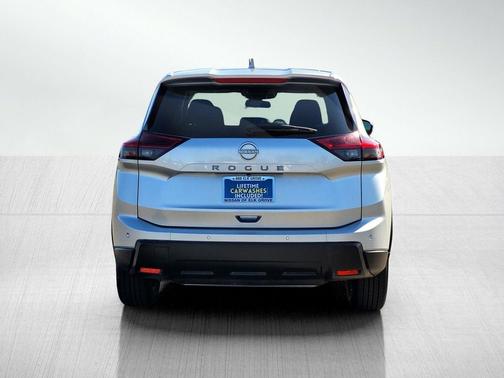 Brilliant Silver Metallic 2025 Nissan Rogue SV