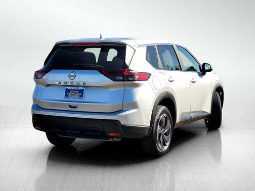Brilliant Silver Metallic 2025 Nissan Rogue SV