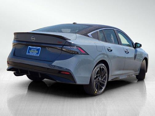 Atlantic Gray/Super Black 2026 Nissan Sentra SR