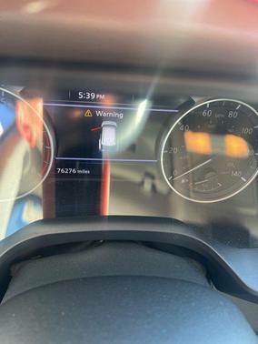 Pearl White Tricoat/Super Black 2021 Nissan Rogue SL