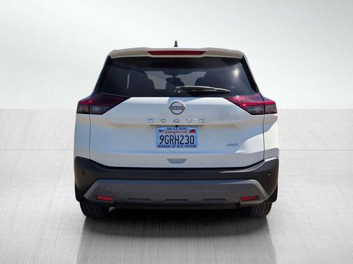 Glacier White 2023 Nissan Rogue S