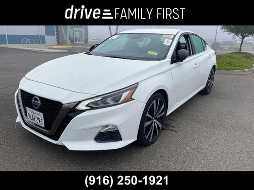 2020 Nissan Altima SR FWD