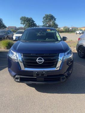 Deep Ocean Blue Pearl 2022 Nissan Pathfinder SV 2WD