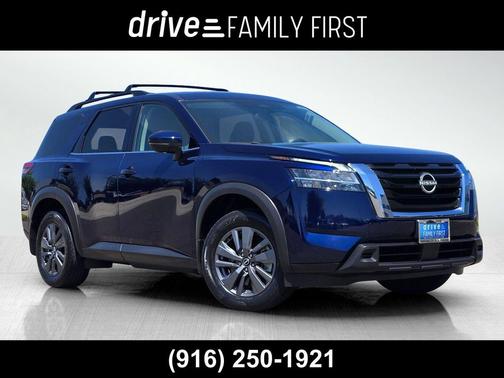 Deep Ocean Blue Pearl 2022 Nissan Pathfinder SV 2WD