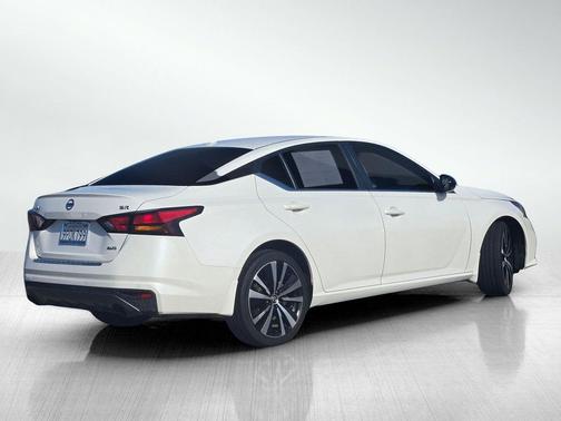 2021 Nissan Altima SR Intelligent AWD