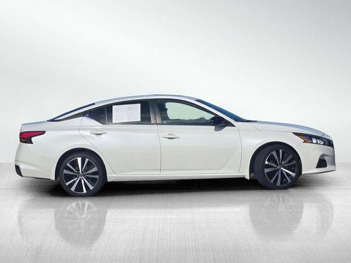 2021 Nissan Altima SR Intelligent AWD