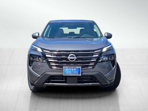 Gun Metallic 2026 Nissan Rogue SV