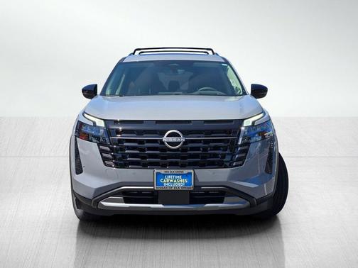 Boulder Gray Pearl 2026 Nissan Pathfinder Platinum