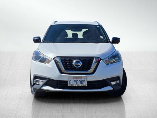 2019 Nissan Kicks SR
