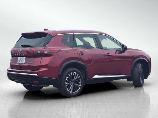2024 Nissan Rogue Platinum