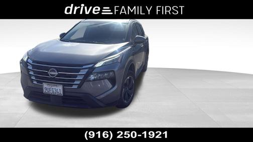 2025 Nissan Rogue SV