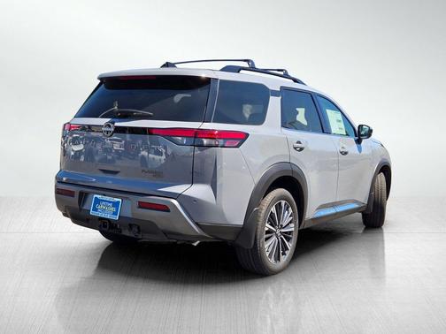 Boulder Gray Pearl 2026 Nissan Pathfinder Platinum