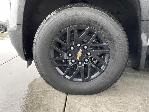 2025 Chevrolet Silverado EV LT