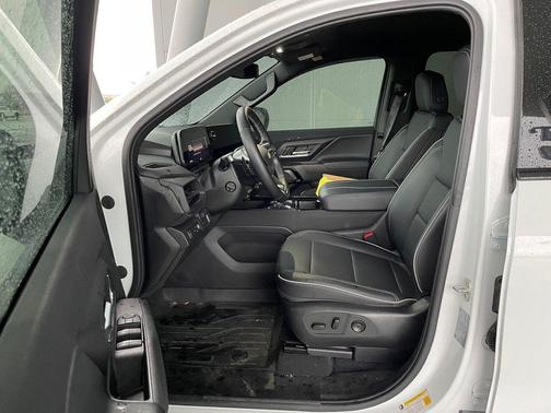 2025 Chevrolet Silverado EV LT