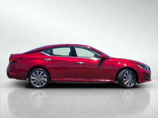 2024 Nissan Altima 2.5 SL