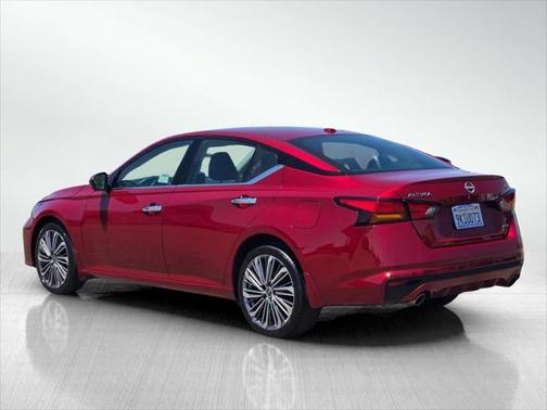 2024 Nissan Altima 2.5 SL