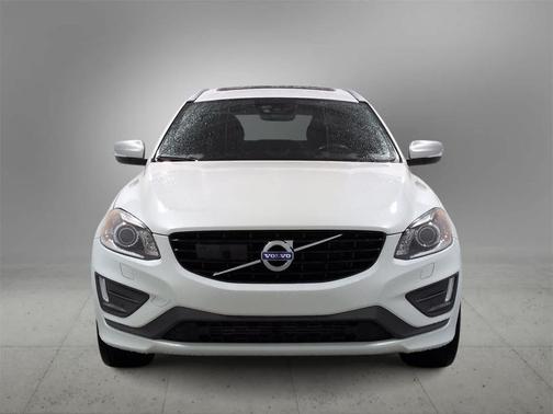 2017 Volvo XC60 T6 R-Design