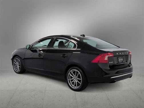 2016 Volvo S60 Inscription T5 Premier