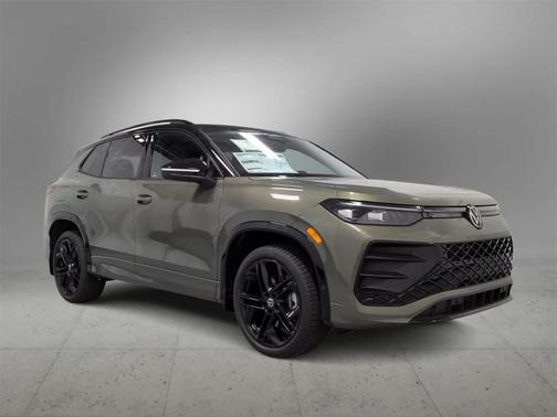 2026 Volkswagen Tiguan 2.0T SE R-Line Black 4MOTION